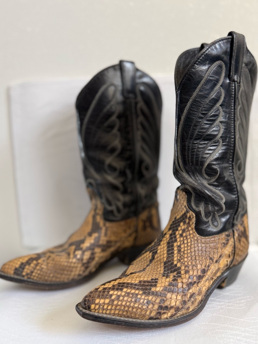 Vintage Snakeskin Cowboy Boots USA Made Western Python Leather 7.5